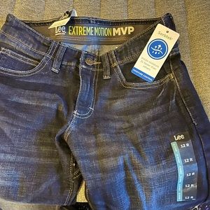 Boys 12 Lee Extreme motion